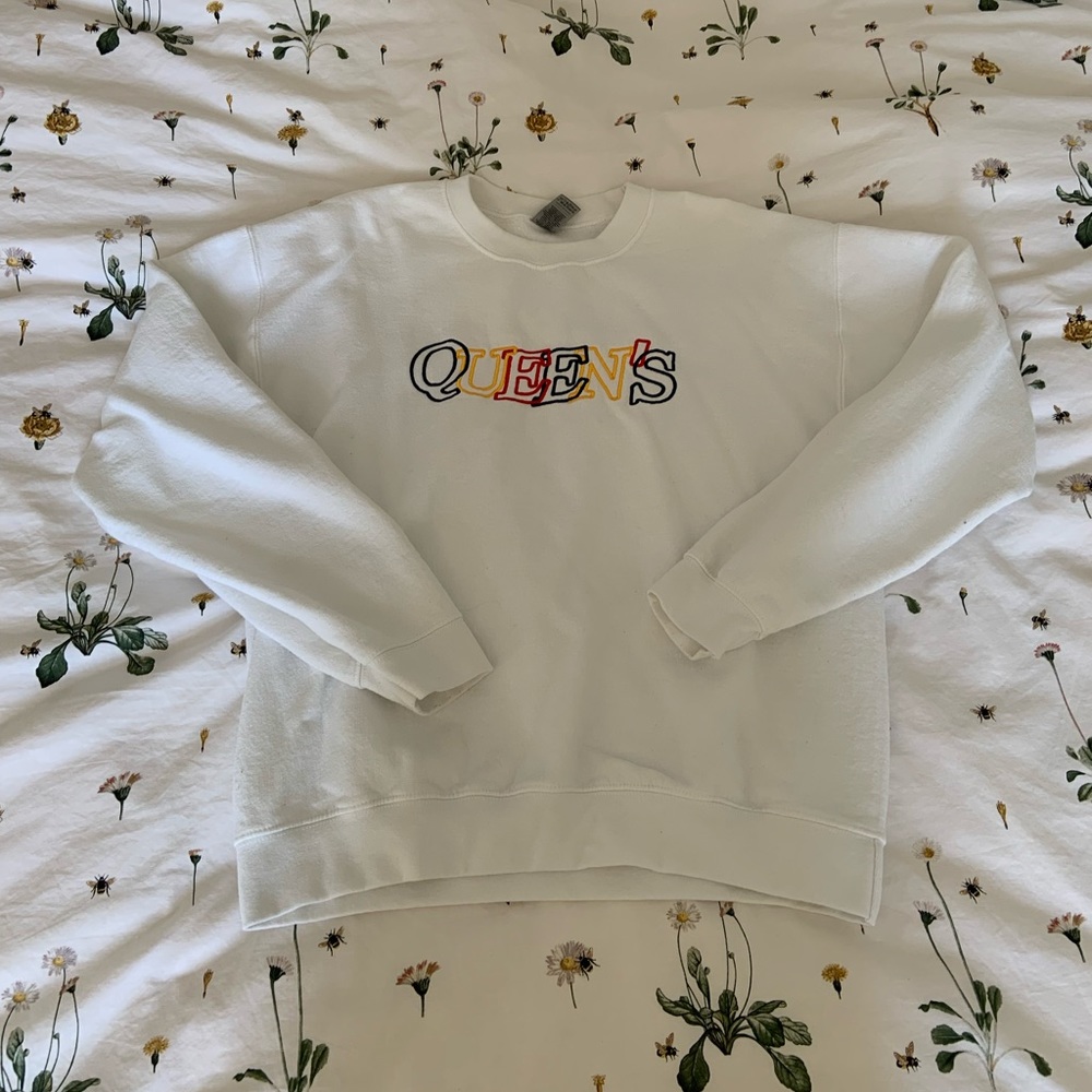 Queens university tricolour sweater